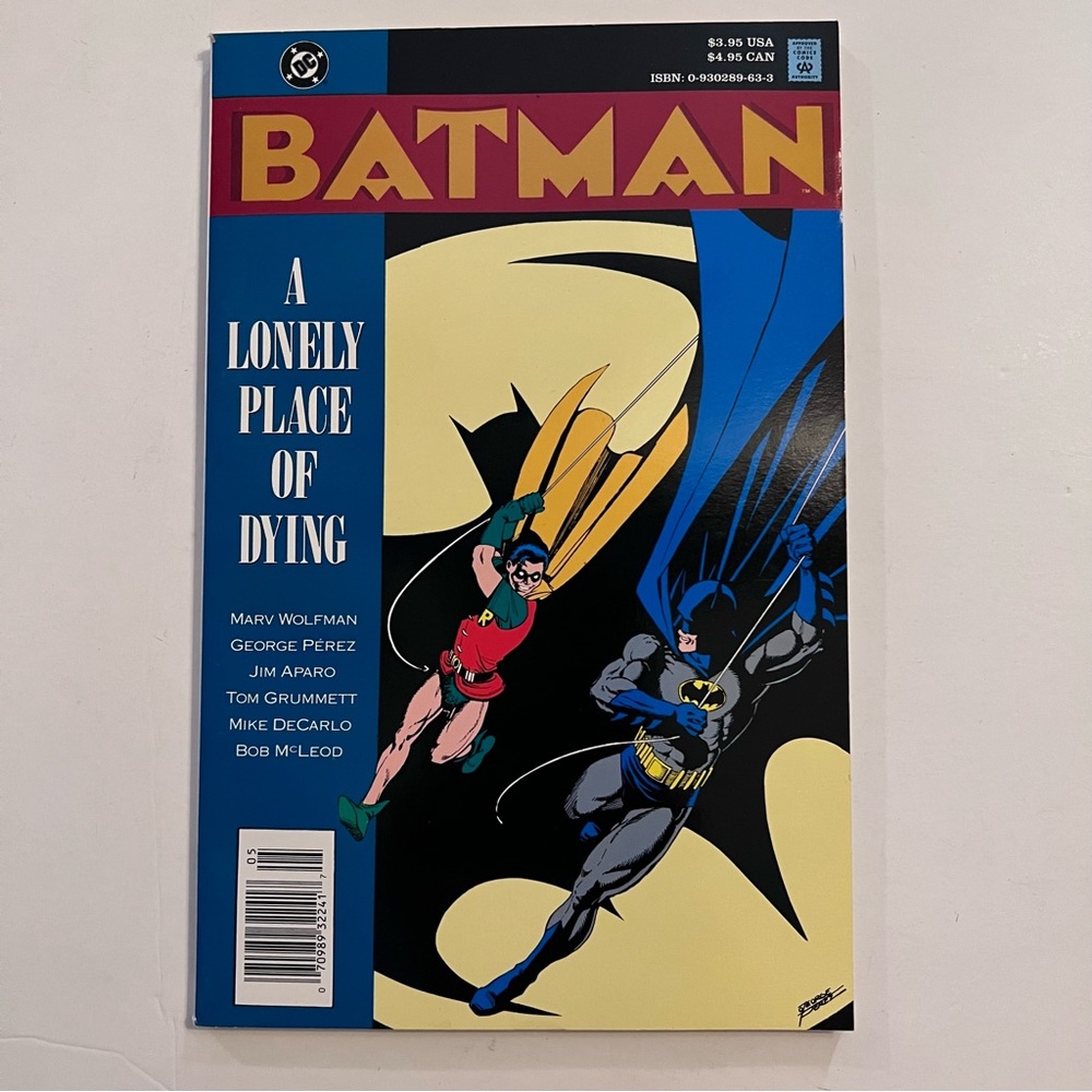 RARE 1ST EDITION BATMAN: A LONELY PLACE OF DYING